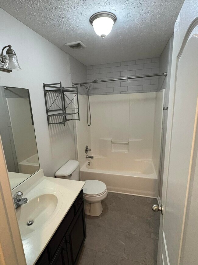 Building Photo - 344 Paddle Wheel St