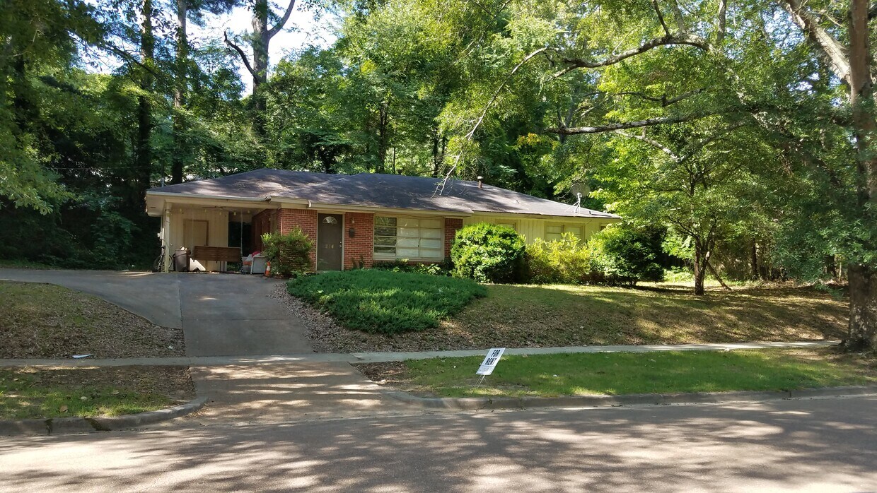 214 Price St, Oxford, MS 38655 House Rental in Oxford, MS