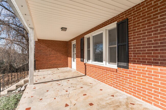 Building Photo - 3/1 Home for Rent