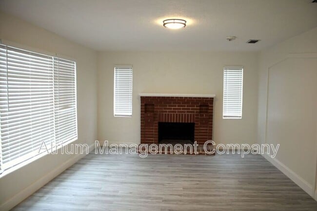 Foto del edificio - 1310 Fairview Ave