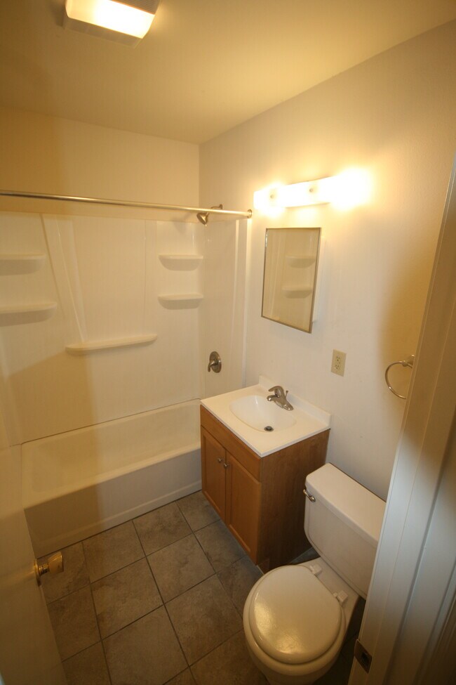 Baño - 2308 Rose Dr