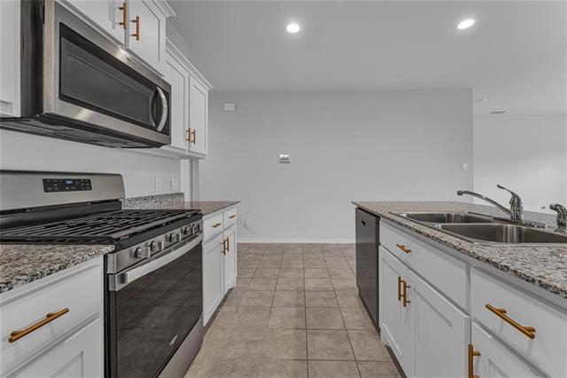 Foto del edificio - 708 Basteen Ln