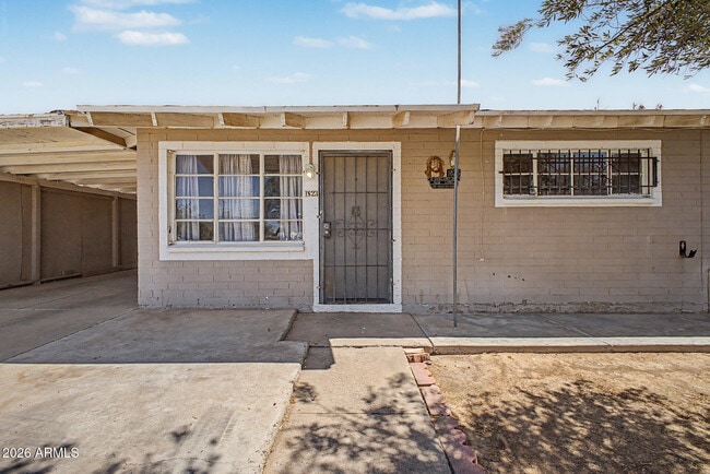 Foto del edificio - 1823 E Sunland Ave