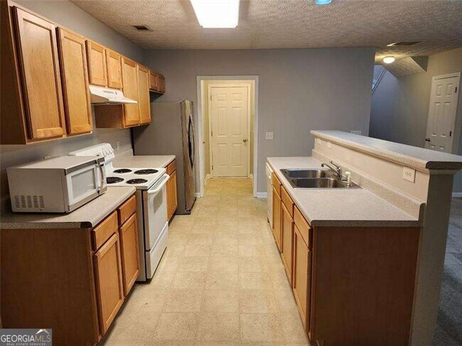 Foto del edificio - 6129 Brookechase Ln