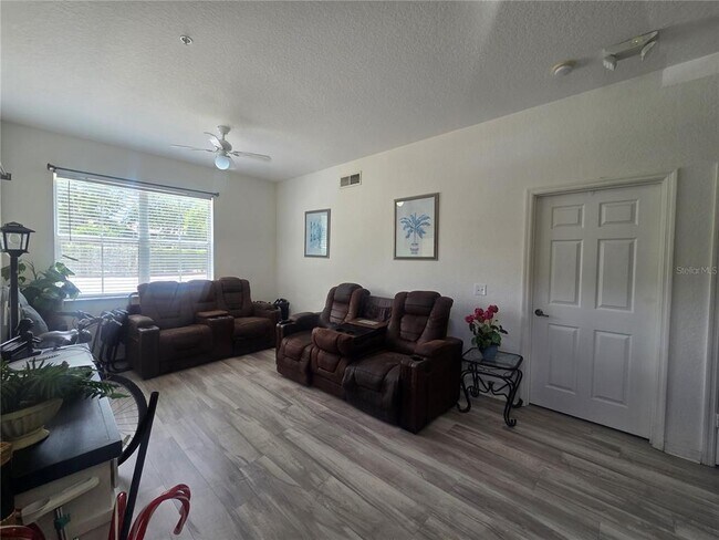 Foto del edificio - 4013 Venetian Bay Dr