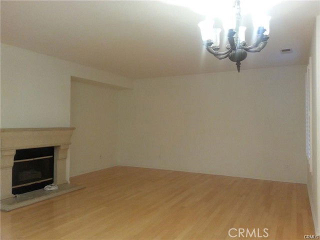 Foto del edificio - 2889 Plaza del Amo