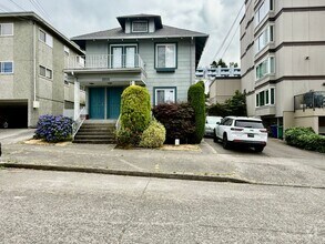 Building Photo - 2258 14th Ave W