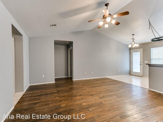 Foto del edificio - 3 br, 2 bath House - 2004 24th Ave. SE