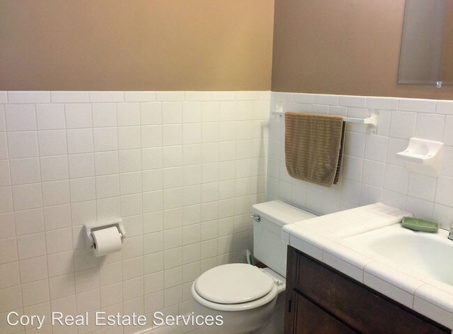 Building Photo - 4 br, 2.5 bath House - 813 Prescott Dr