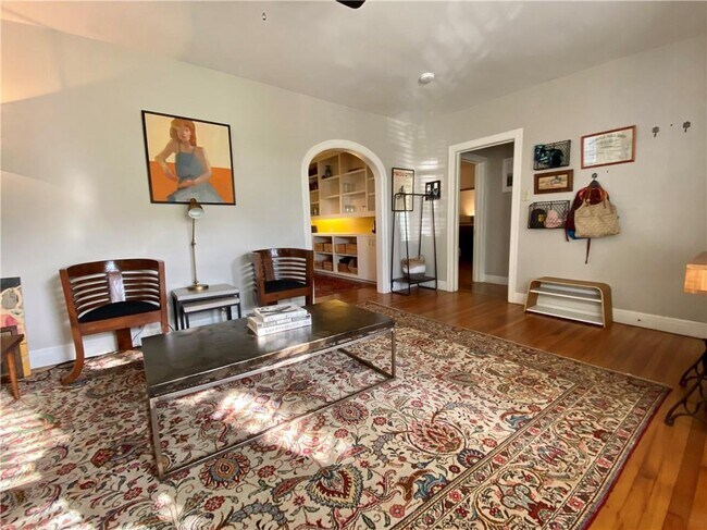 Foto del edificio - 1707 Newfield Ln