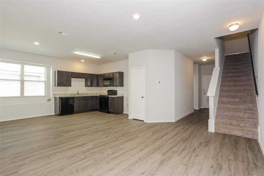 5208 Applegate Dr, Fort Worth, TX 76119 House Rental in Fort Worth