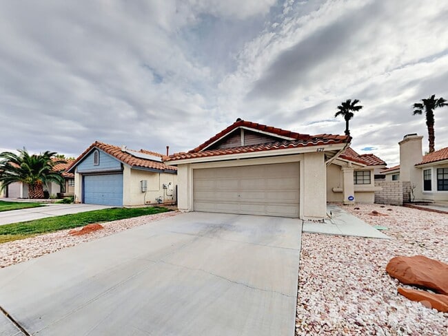 Building Photo - 625 Freeburg Pl