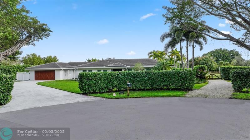 Foto principal - 17526 Wagon Wheel Dr