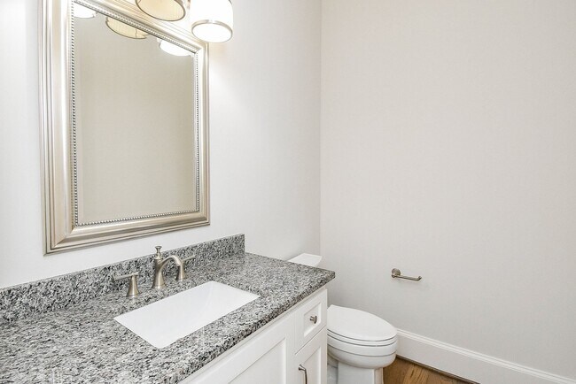 Building Photo - 810 Remington Glade Dr