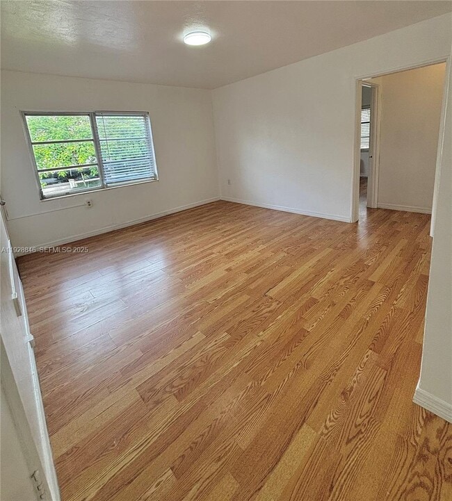 Building Photo - 28 Majorca Ave