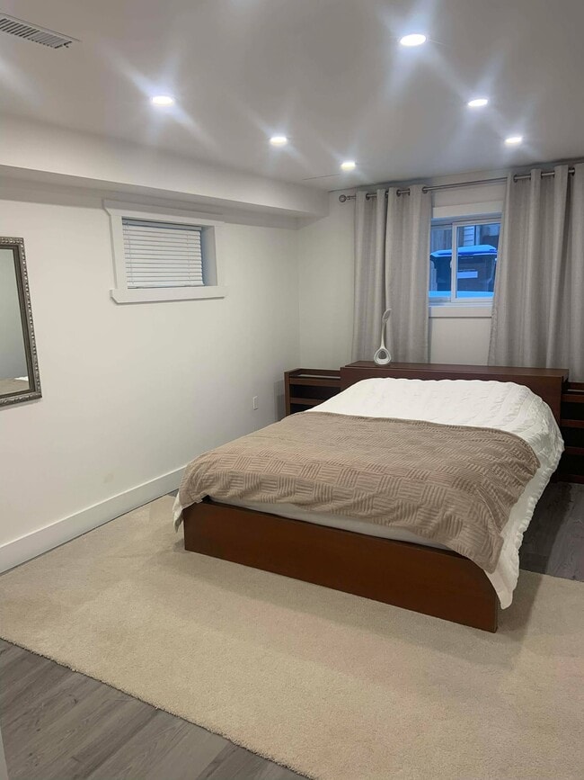 Building Photo - 34 Kohl St