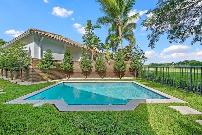 Foto del edificio - 2658 Players Ct