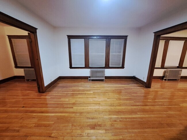 Foto del edificio - 452 Ashmont St