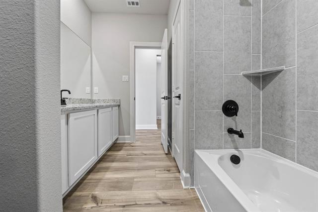 Foto del edificio - 2012 Hardwick Dr