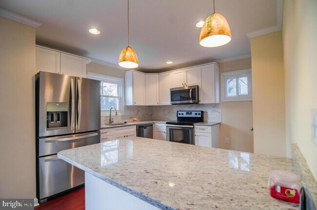 Building Photo - 3438 Dogwood Dr