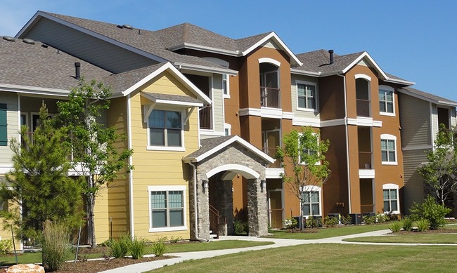 Building Photo - Ten 06 at Joshua Station Apartments