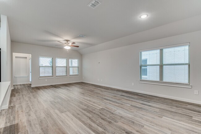 Foto del edificio - 3028 Round Rock Rd