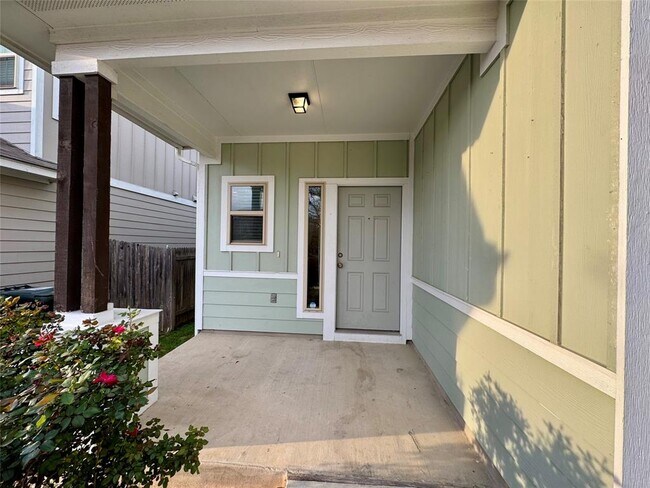 Foto del edificio - 219 Wapiti Rd