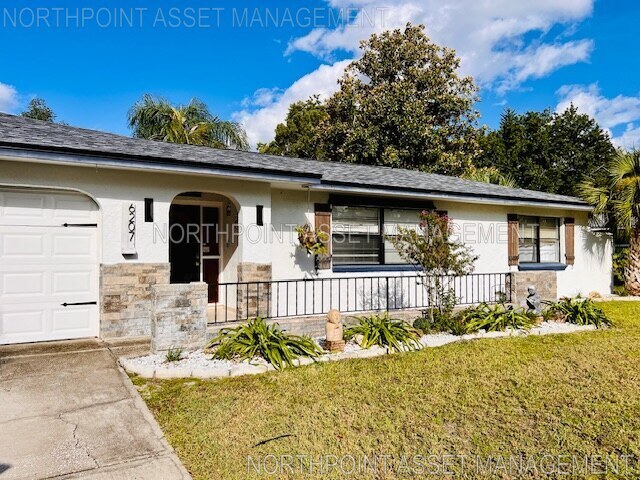 Foto del edificio - Elegant 3-Bed, 2-Bath Home in Prime Orland...