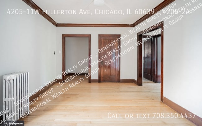 Foto del edificio - 11 W Fullerton Ave