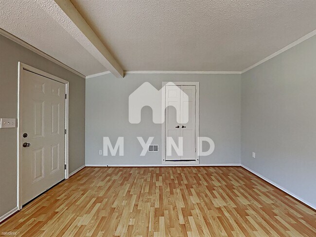 Building Photo - 3 br, 1 bath House - 104 Lewis Dr