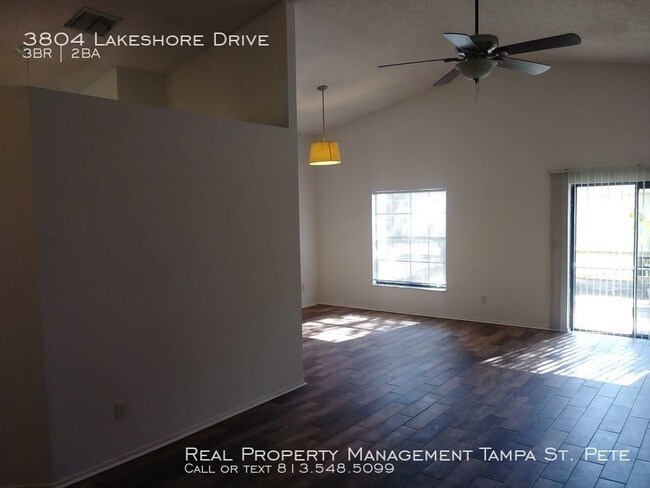 Foto del edificio - LAKE GEORGE PROPERTY NOW AVAILABLE