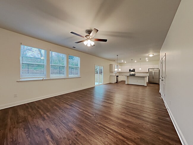 Building Photo - 2121 Brook Enclave Trail