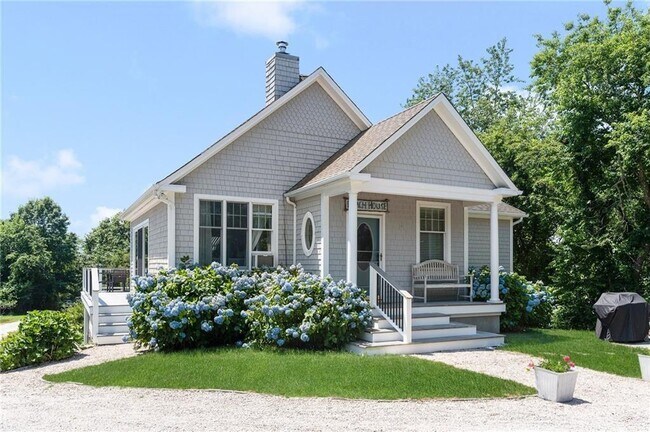 Foto del edificio - 790 Green Hill Beach Rd