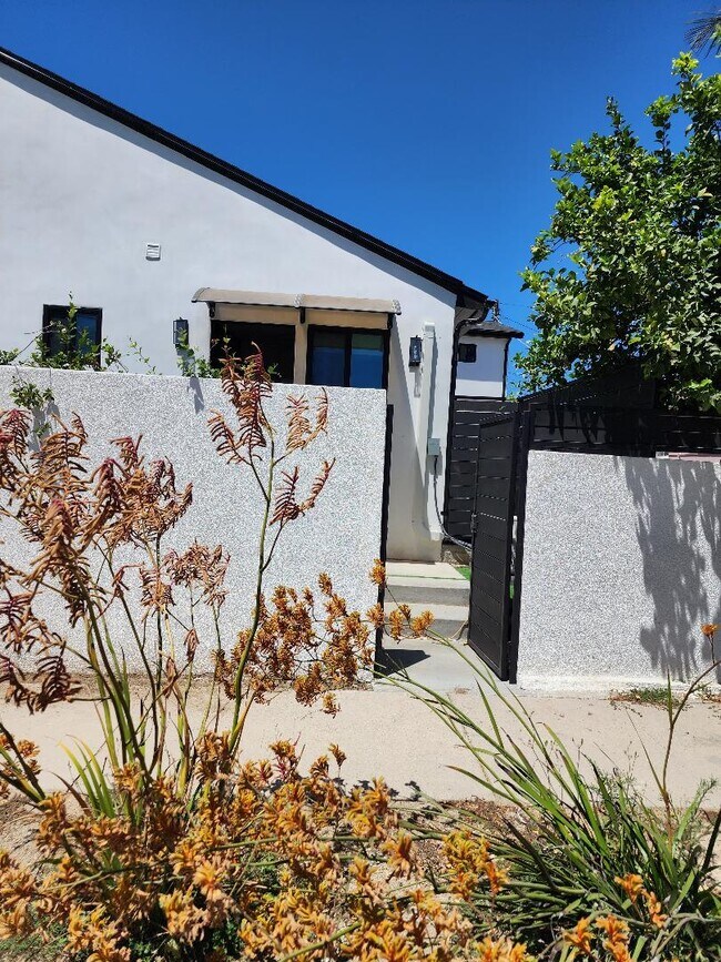 Building Photo - 8102 Paso Robles Ave