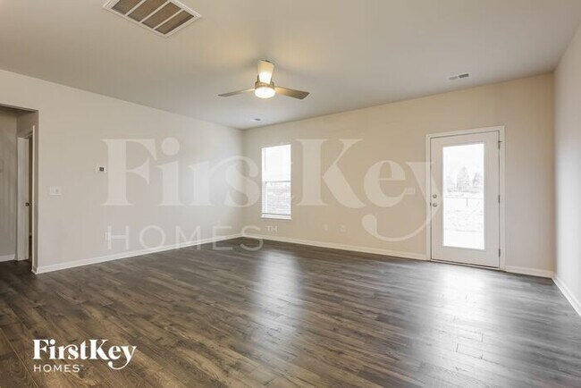 Foto del edificio - 6 Wild Lily Drive