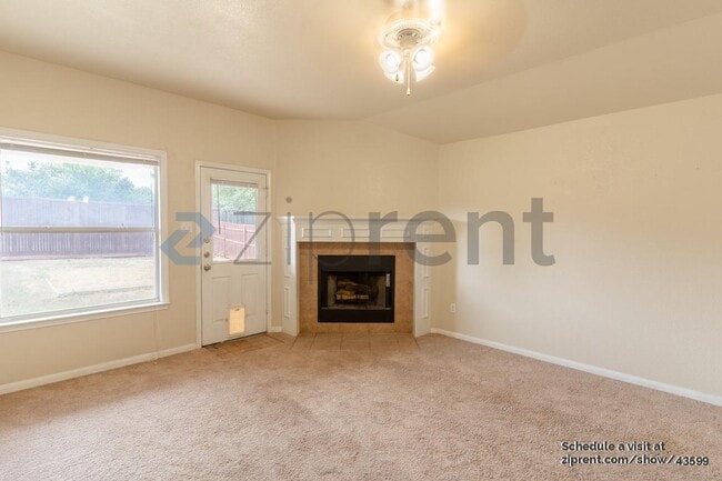 Foto del edificio - 5907 Drystone Ln