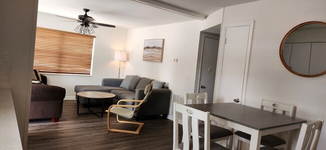 Foto del edificio - 3408 W Saint Conrad St