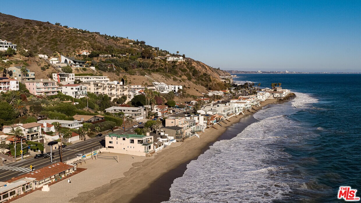 21641 Pacific Coast Hwy, Malibu, CA 90265 House for Rent in Malibu