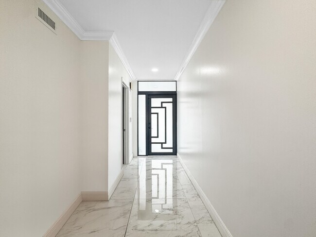 Foto del edificio - 16506 Bridge End Rd