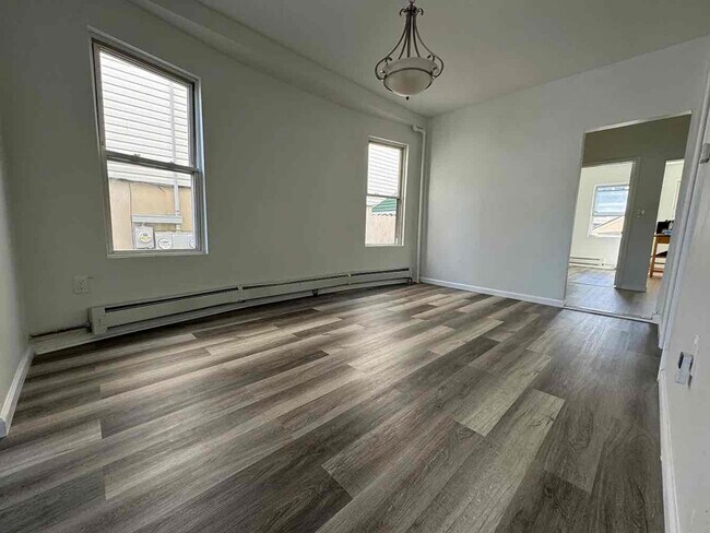 Foto del edificio - 337 Claremont Ave