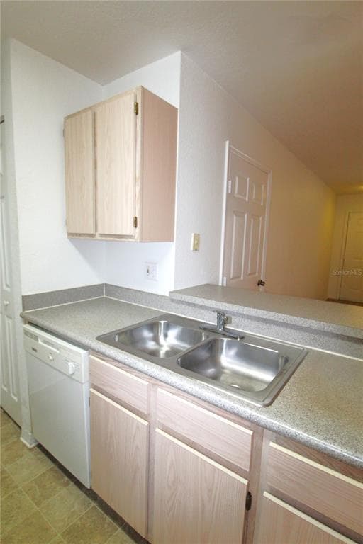 Building Photo - 8905 Manor Loop