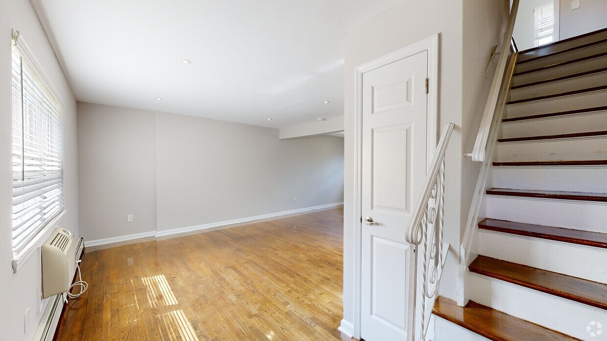 Photo - Pleasant View Gardens Apartments
