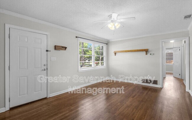 Foto del edificio - 2114 E 62nd St