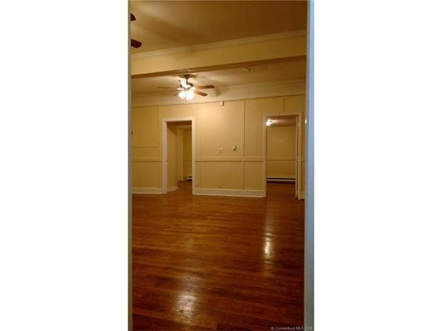 Interior Photo - 695 Beacon Valley Road