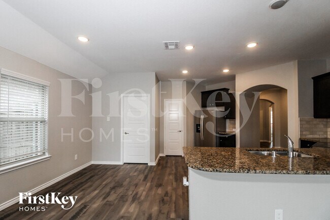 Foto del edificio - 117 Lazy Berry Way