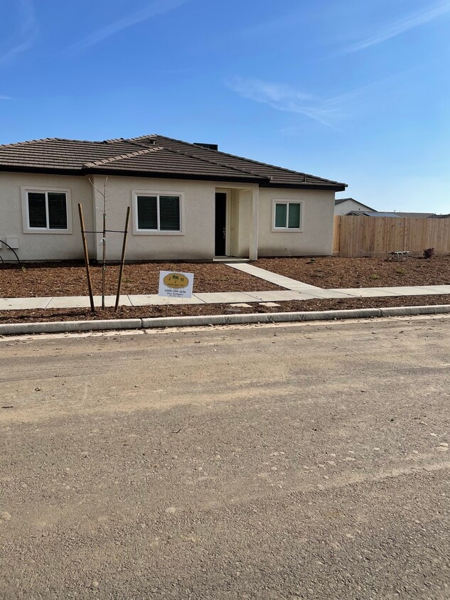 3942 S Burke St, Visalia, CA 93277 House Rental in Visalia, CA
