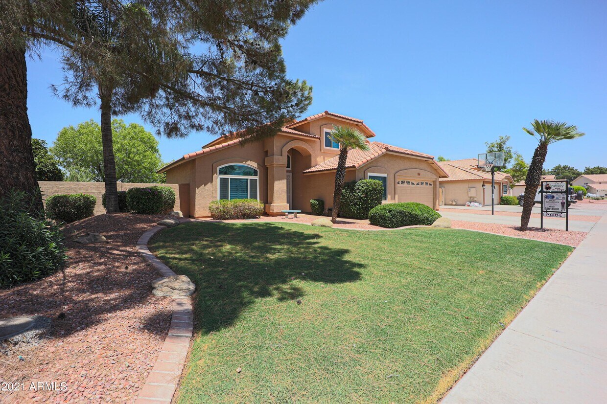 7562 W Maui Ln, Peoria, AZ 85381 House for Rent in Peoria, AZ