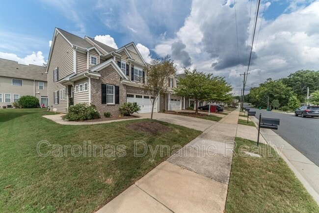 Foto del edificio - 5470 Allison Ln