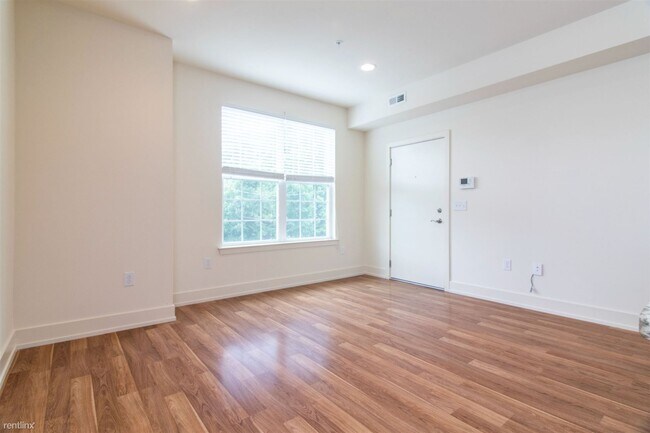 Foto del edificio - 2 br, 2 bath Triplex - 1903 N 7TH ST Unit 3