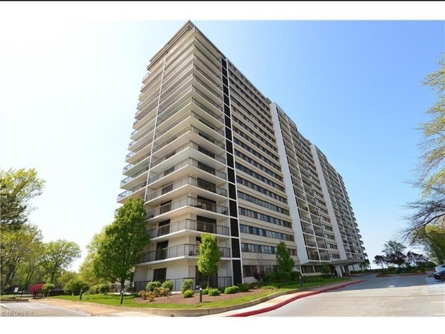 Meridian Condos - The Meridian Condos